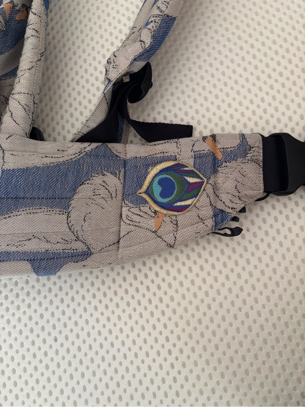 Artipoppe ZEITGEIST IN COTTON swan print  carrier - Picture 3 of 12